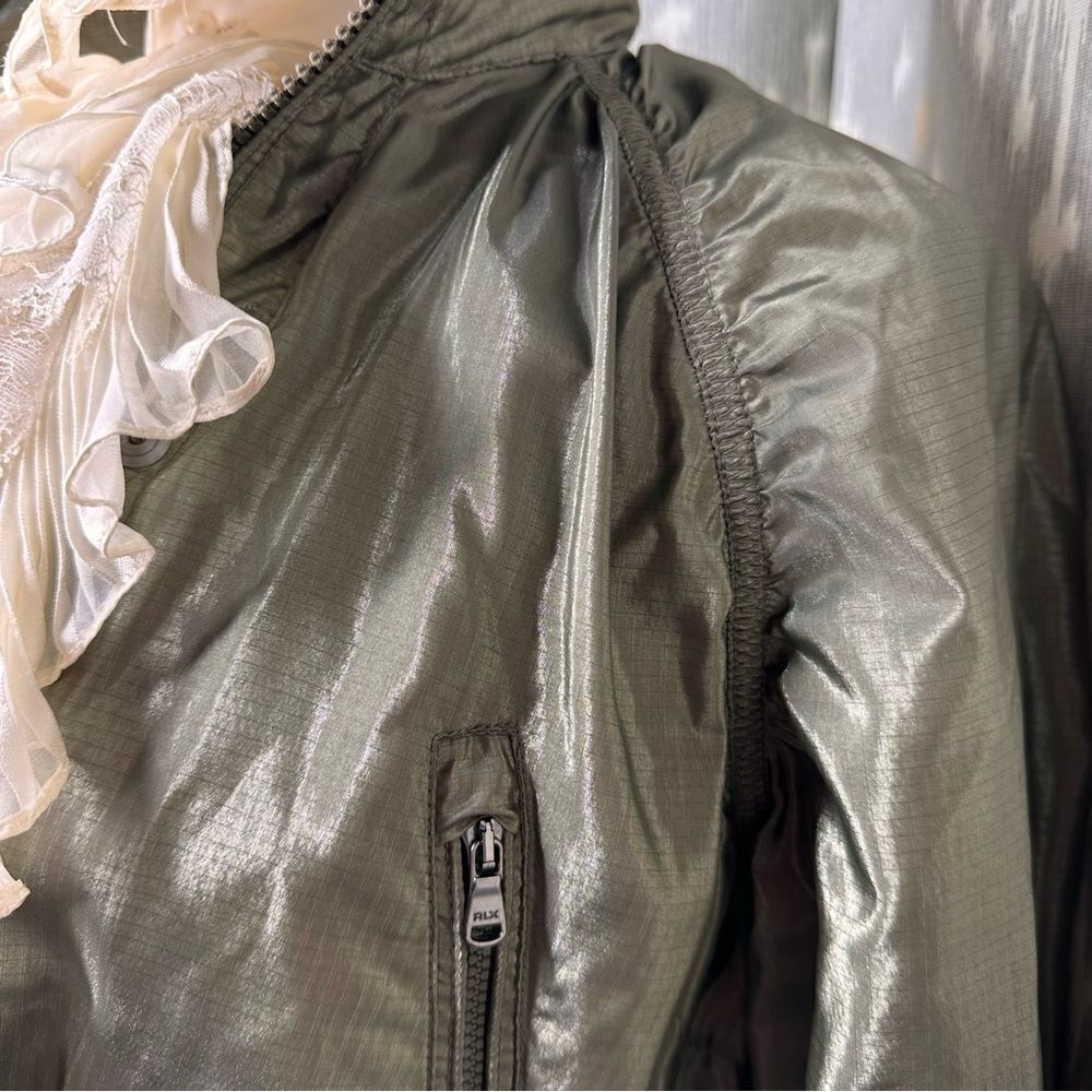 Ralph Lauren RLX Shiny Olive Anorak - Picture 12 of 16